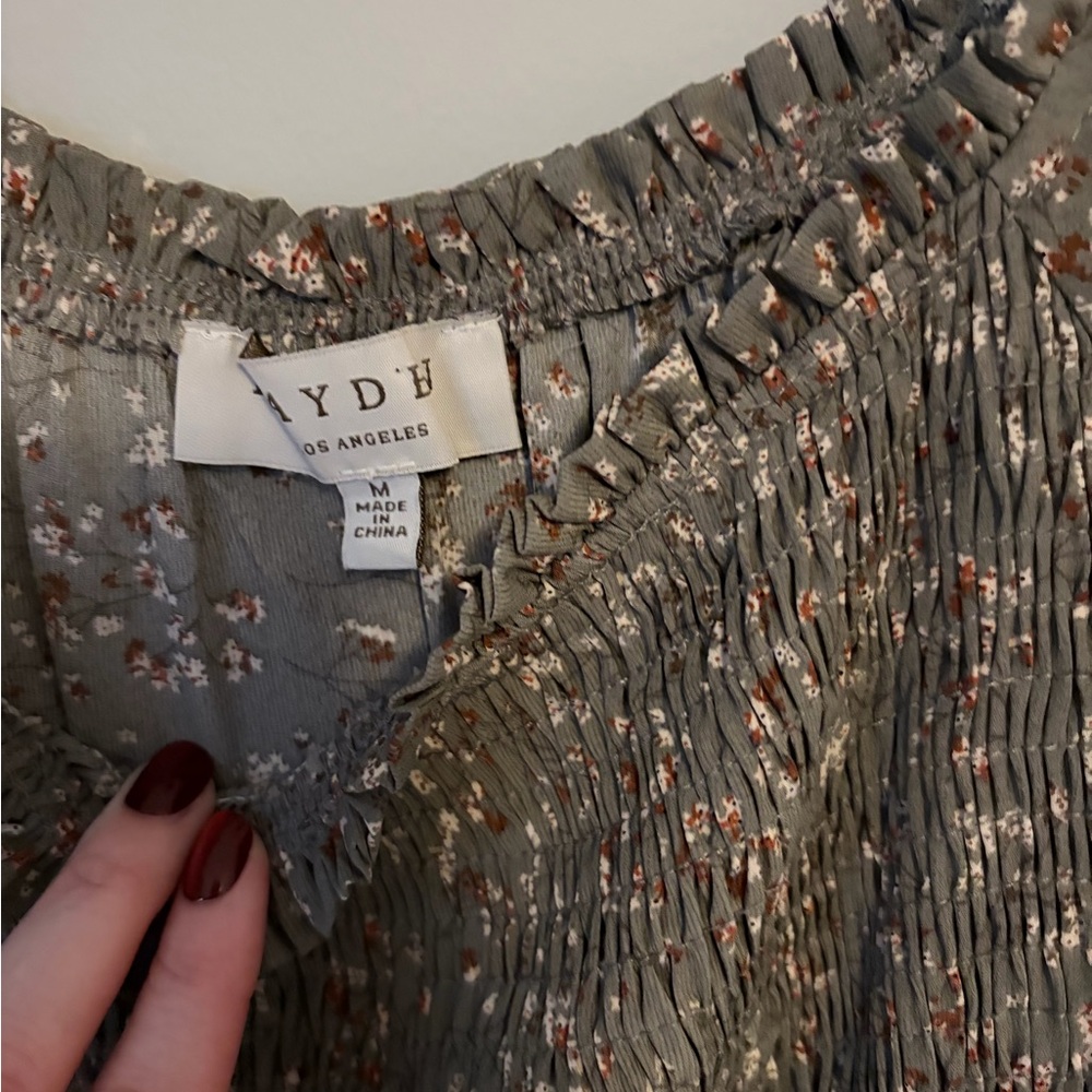 Floral olive Gray Women's peplum Top - Picture 2 of 6